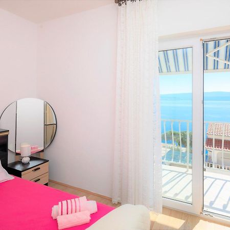 Fba Family Beach Apartments Omiš Екстериор снимка