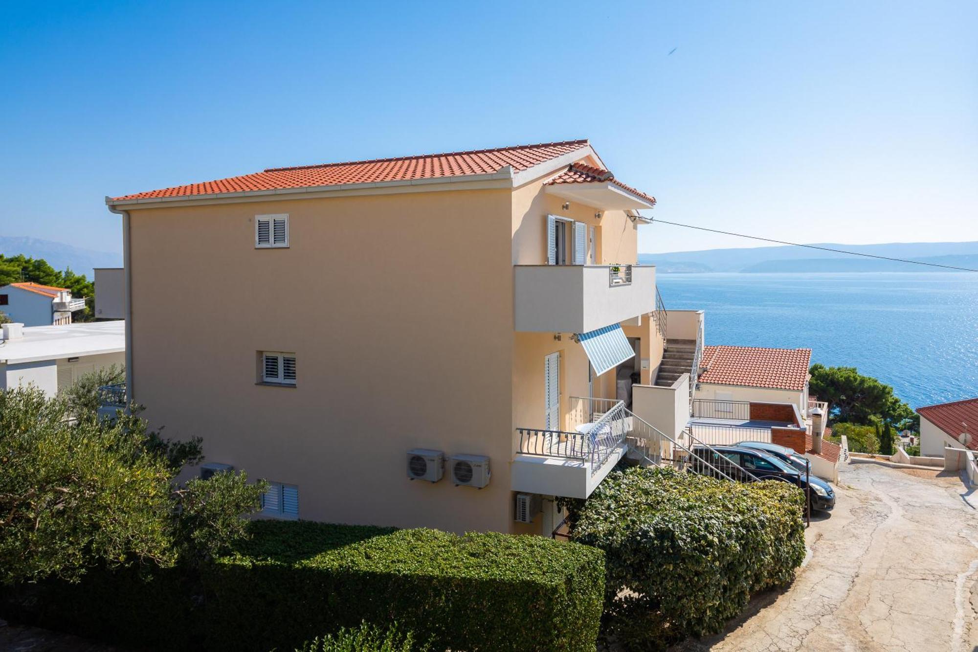 Fba Family Beach Apartments Omiš Екстериор снимка