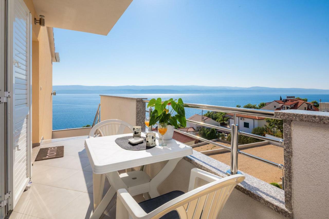 Fba Family Beach Apartments Omiš Екстериор снимка