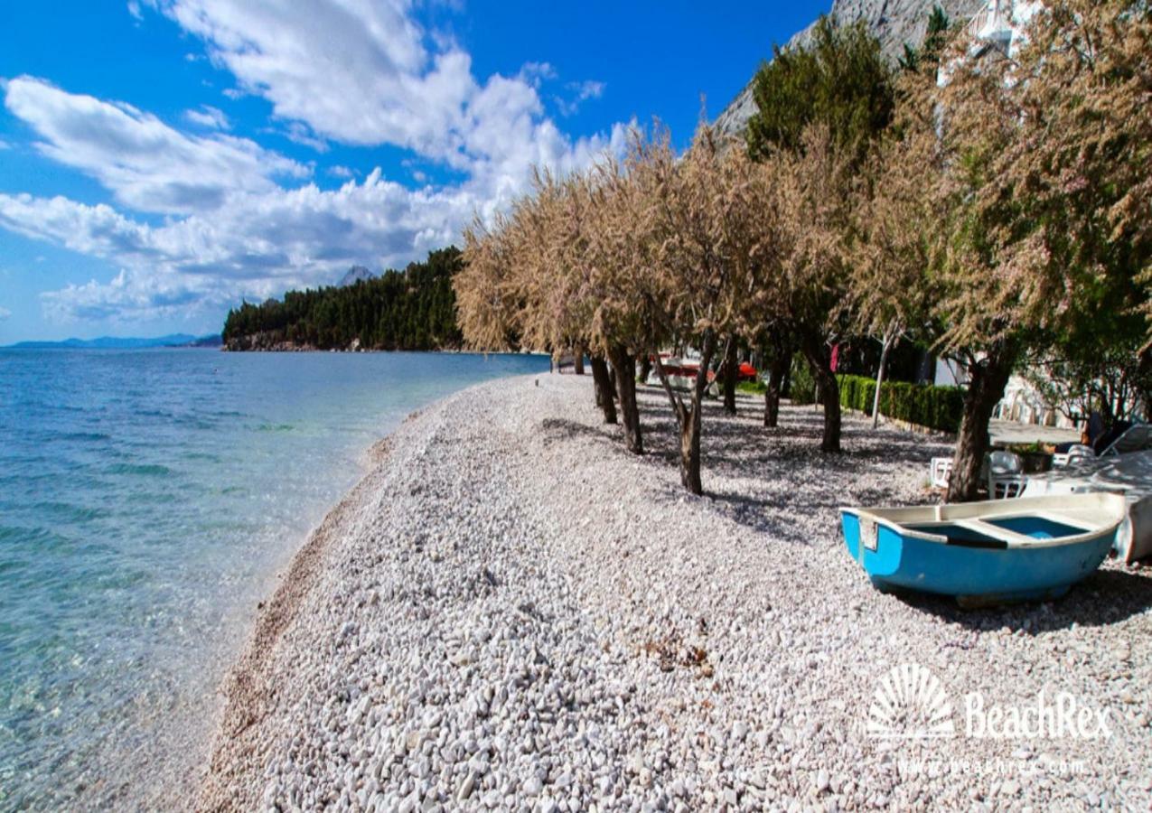 Fba Family Beach Apartments Omiš Екстериор снимка